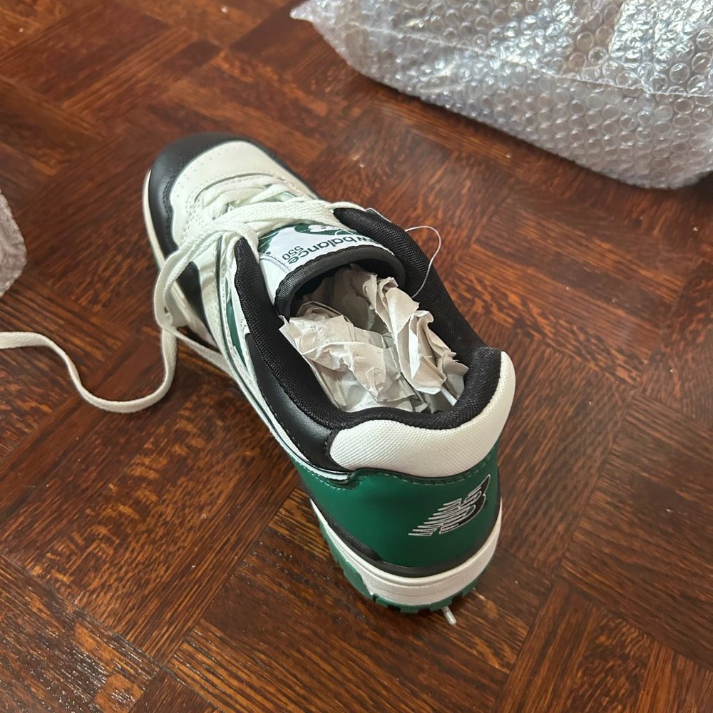 New Balance - Picture 3 of 5